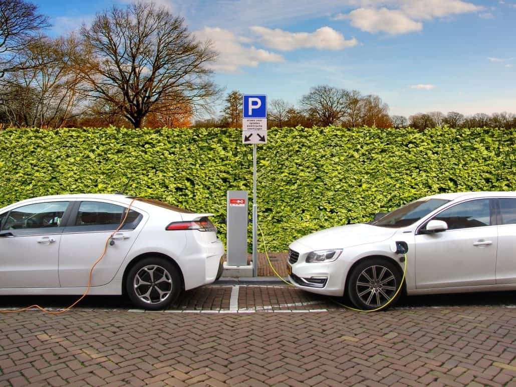 Elektroautos beim tanken